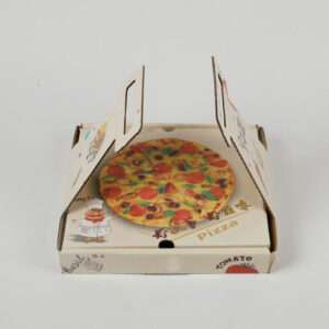 Custom-made pizza boxes with handles