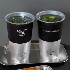 Custom plastic cups with a laminated coating